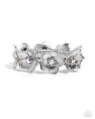 Paparazzi ~ General Grandeur White🌈IRIDESCENT🌈Bracelet ~🌈NEW RELEASE 2024🌈