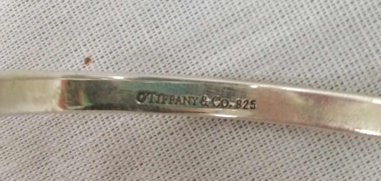 TIFFANY & Co. Heart Hook Bangle 925 Used gallery