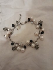 Fresh Water Pearl And Glass Crystal Beaded Bracelet Silver Tone Chain