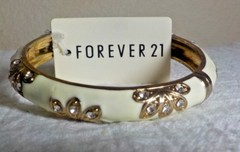 FOREVER 21 GOLDTONE METAL & ENAMELED RHINESTONE HINGED BANGLE 33.31 GMS