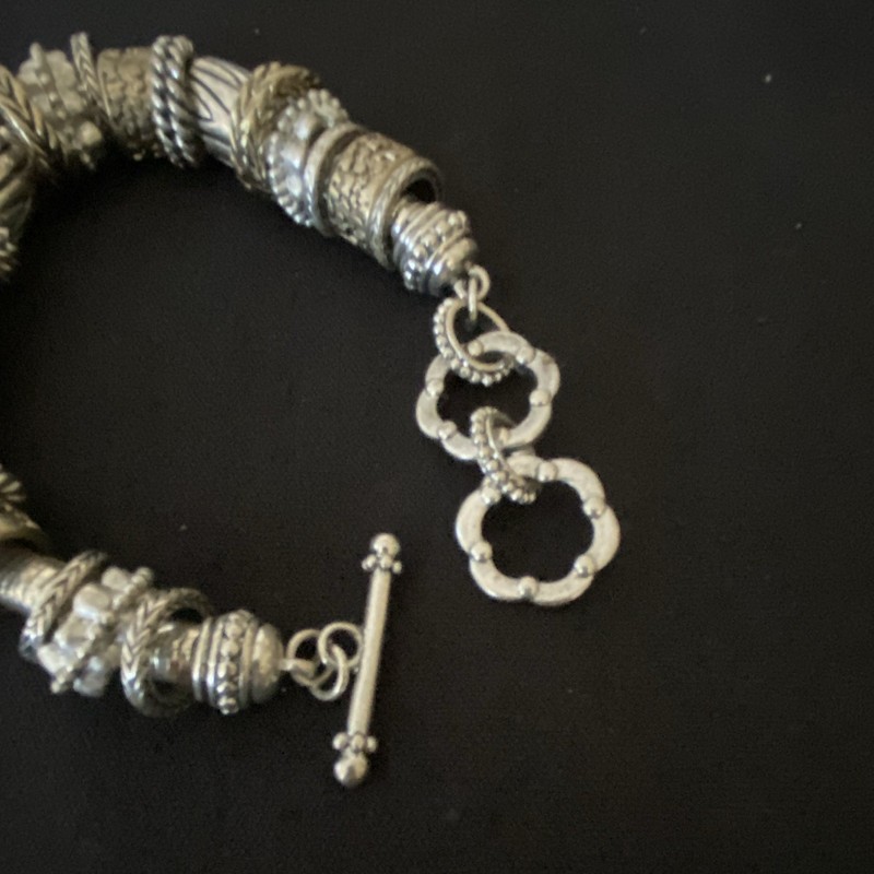 Silver Tone Metal Beaded Charm Bracelet Cable Chain Toggle Clasp No Stone 69g gallery