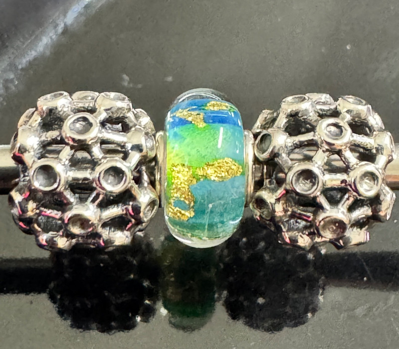 (Set of 3) Elfbeads PETITE Silver Pair & Green Murano Beads *Fits Trollbeads gallery