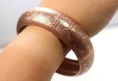 Stunning Flower Design Copper Bangle Bracelet Not Signed