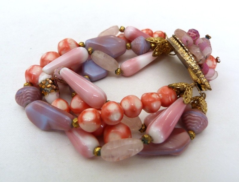 VTG LARGE HAND WIRED PINK ART GLASS AURORA BOREALIS CRYSTAL GLASS BEAD BRACELET gallery