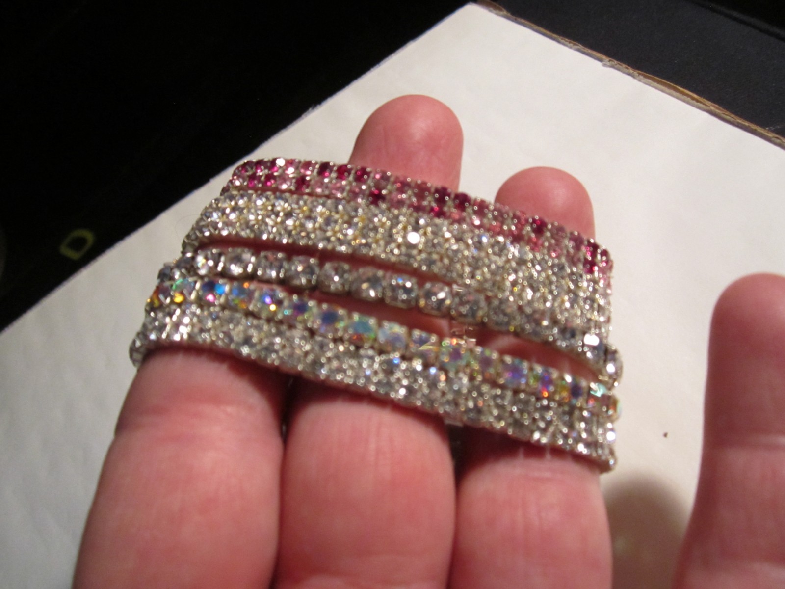 LOT OF 5 SPARKLING CRYSTAL BRACELETS STRETCHABLE TO FIT 7 1/2" WRIST - OFC-T6 gallery