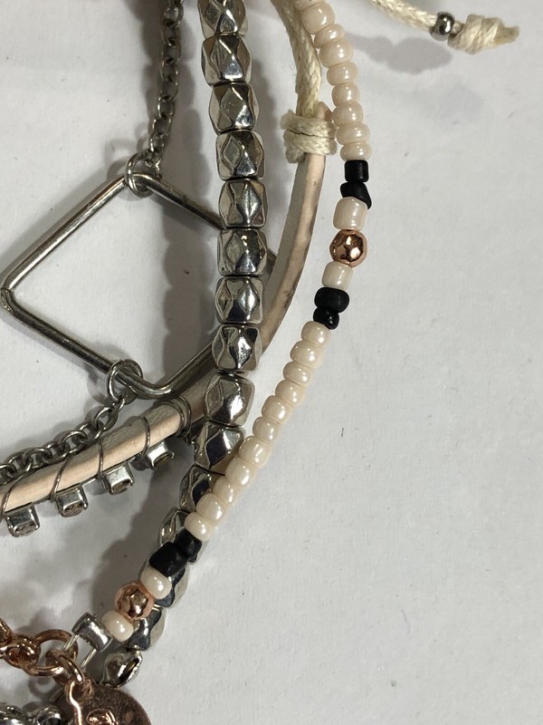American Eagle Outfitters Stacking Bracelet Set of 4 - 7 in to 7.5 in Length NWT gallery