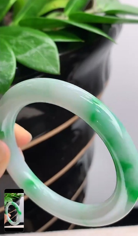 Cerified 52/53mm Natural Jadeite Old Pit Ice Floating Sun Green Round Bangle gallery