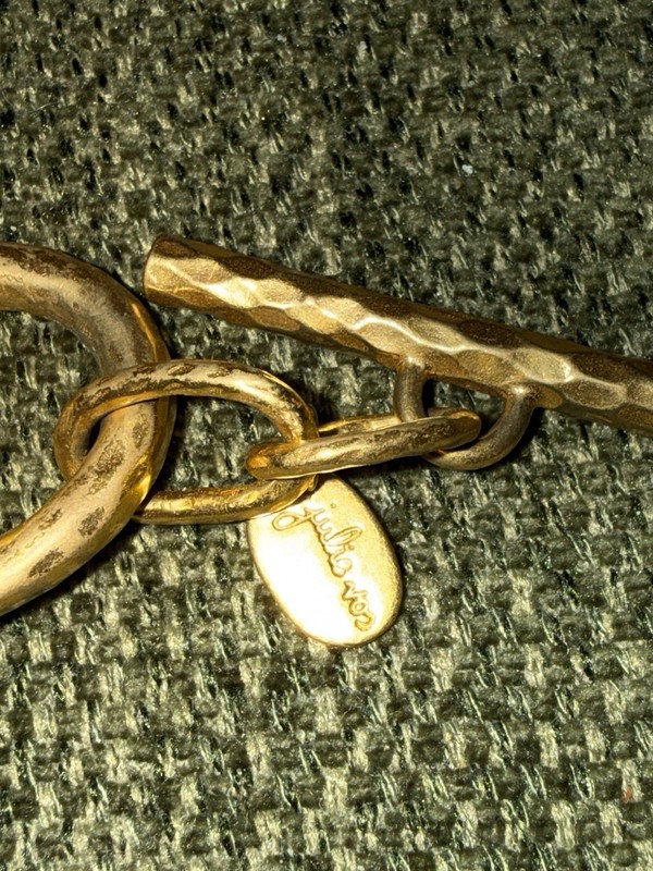 Julie Vos Gold Tone Hammered Oval Link Chain Bracelet Toggle Closure Pre-Owned gallery