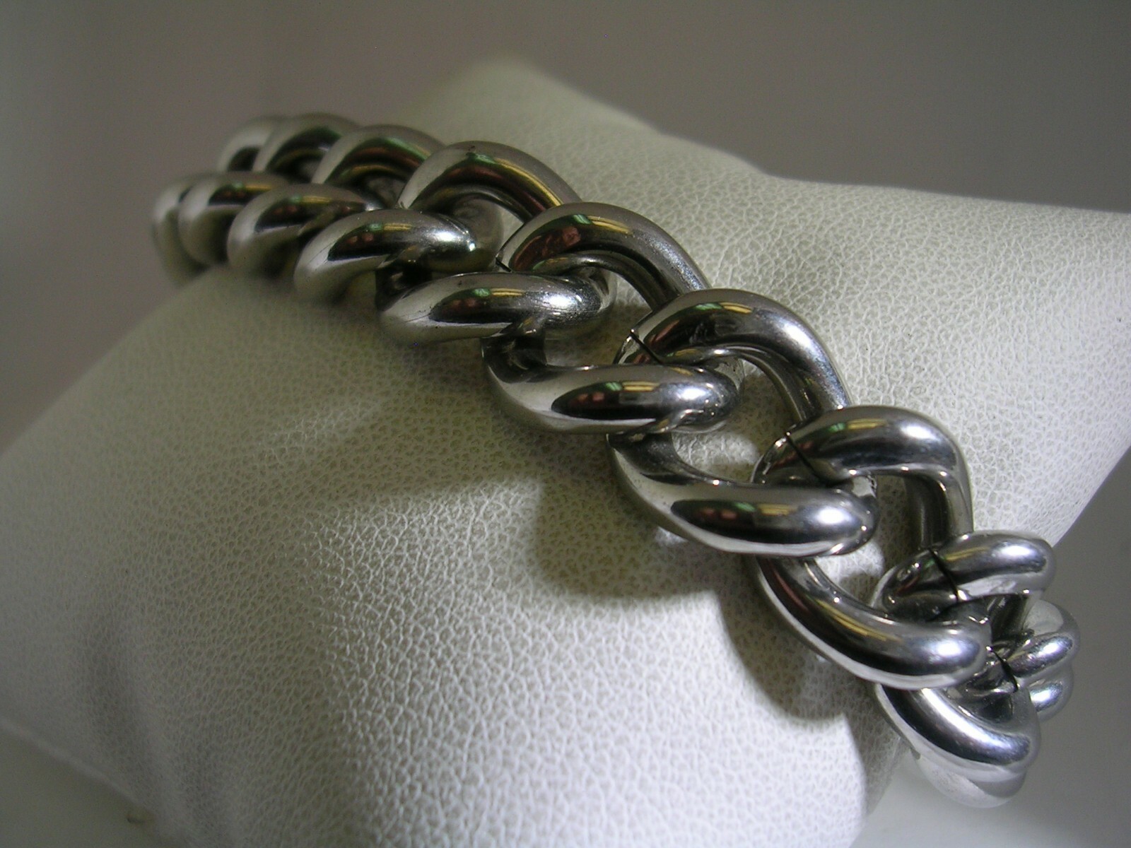 OPEN LINK BRACELET IN STAINLESS STEEL COMES IN 8 1/4", 7 3/4" AND 7" gallery