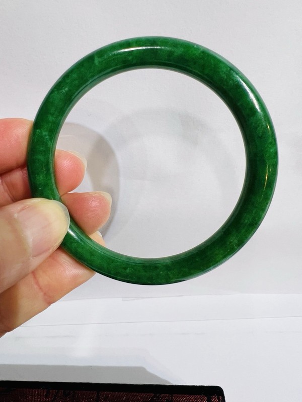 Burmese Green jade bangle /53.53 mm*** gallery