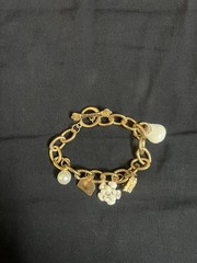 Gold Tone Charm Bracelet Faux Pearl Heart Flower Charms Toggle Chunky Chain