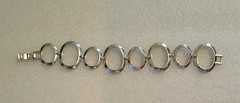Retro Ovals Silver Plate Bracelet 7” L x 1-1/8” W Fold Over Clasp Made in Italy