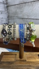 FUN MIXED RETRO LOT OF 7 MULTICOLOR DESIGNS BRACELETS COSTUME JEWELRY 💚