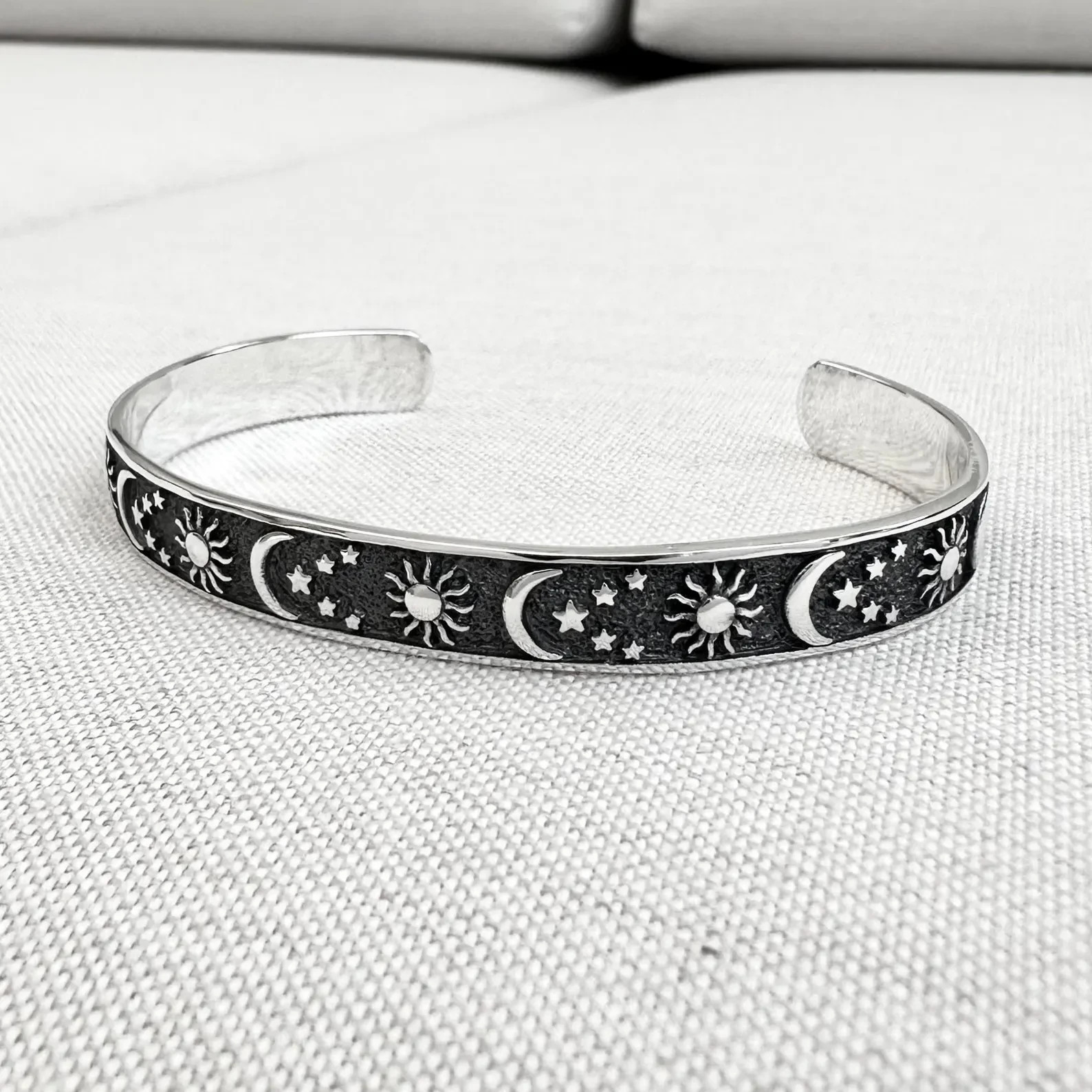 Handcrafted 925 Sterling Silver Celtic Crescent Moon Sun Bracelet gallery