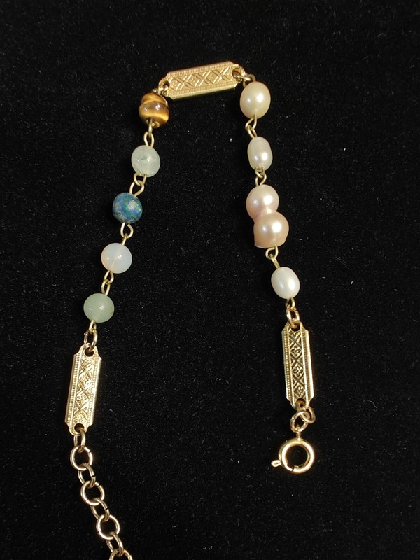 Women's 7½-9½in Adjustable Assorted Beads & Pearls Bracelet gallery