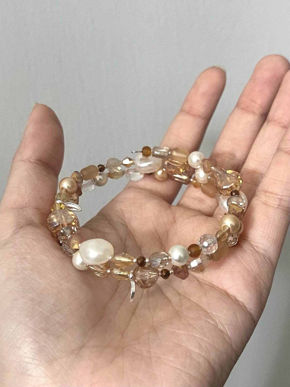 Gold, Clear & White Glass Beaded Stretch Bracelet w/ Baroque Pearl, Charm gallery