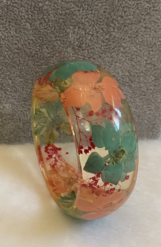 Hand Crafted Real Pressed Dried Flowers Resin Bangle Bracelet 7.25”