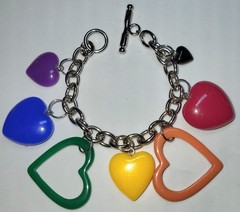 Fun Colorful Hearts Charm Bracelet Toggle Clasp 6 1/2″ Long Valentines Love