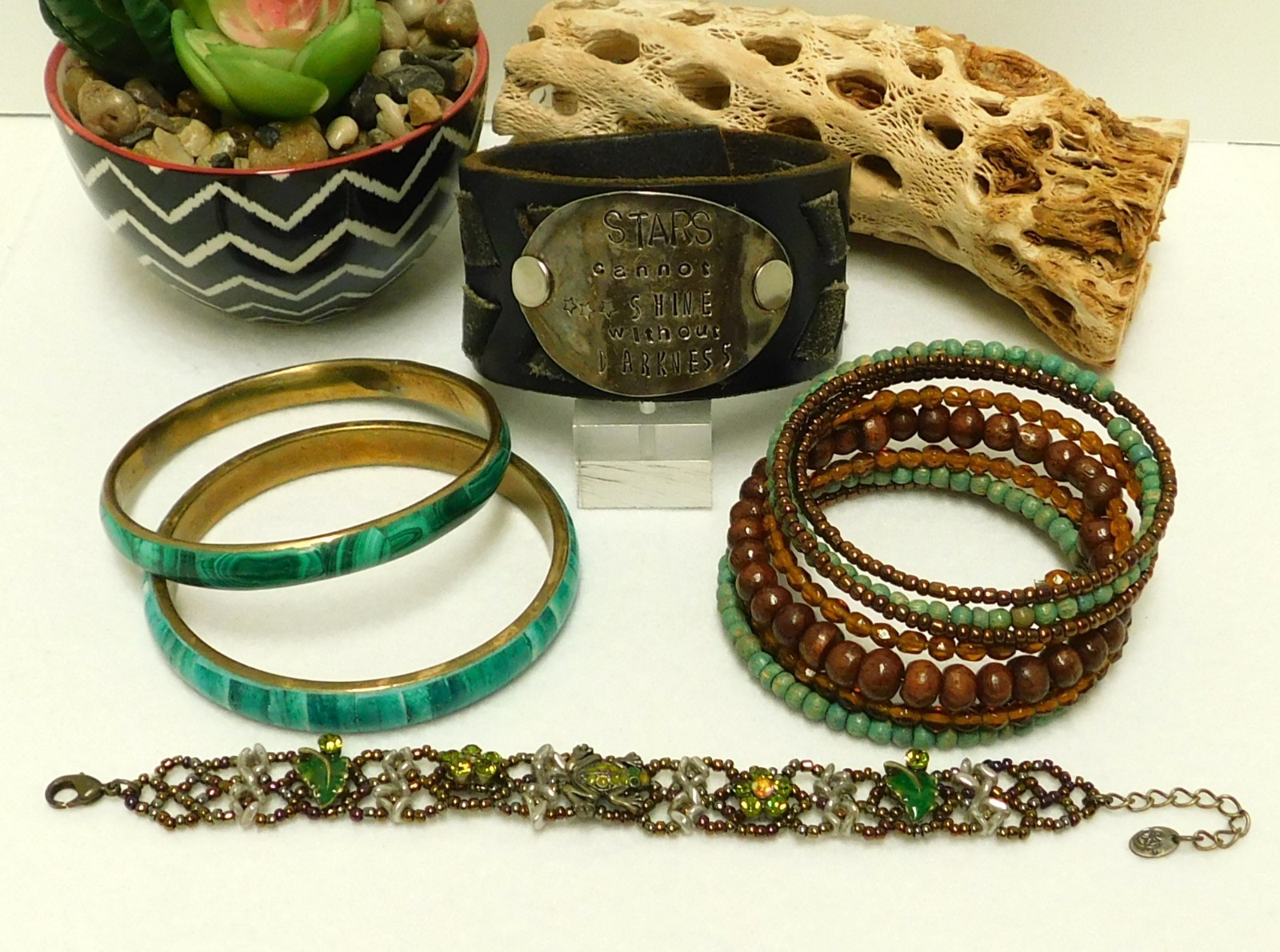 VINTAGE MALACHITE, BRASS, LEATHER, ENAMEL, GLASS & RHINESTONE BRACELET LOT gallery