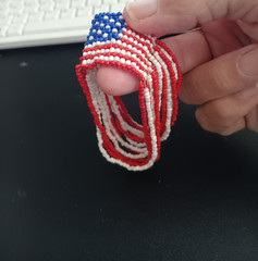 UNBRANDED WOMANS STRETCHY BRACELET MADE OF BEADS