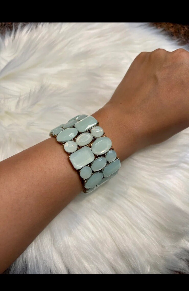 Francesca’s Statement Bracelet gallery