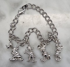 Disney Charm Bracelet Mickey Minnie Goofy Donald Silver Tone Vintage Licensed