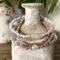 6 Piece Pink & White Heart Stretch Bracelets
