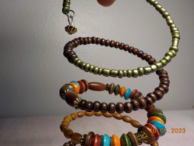 MEMORY WIRE 8 ROW WOOD/GLASS/METAL BEADED BANGLE 2" WIDE 2" INSIDE ACROSS gallery