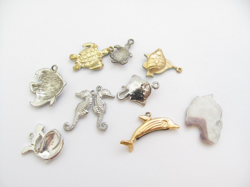 Ocean Sea Charms Whale Dolphin Turtle Sea Horse Fish Enamel Abalone Lot 10 PC gallery