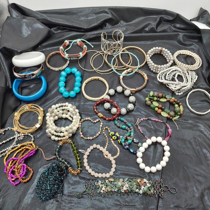 Bracelets Variety Beaded Blue Green Plastic Bangle Lot Of 30 Various Materials gallery