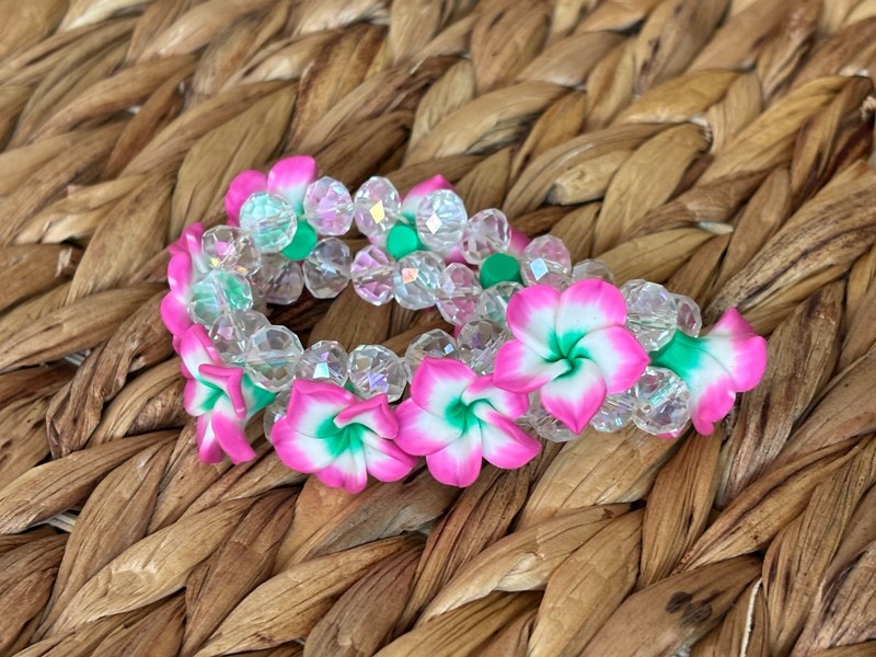 NWOT Hawaiian Plumeria Luau Flower Stretch Bracelet Women's One Size gallery