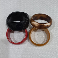 Multicolor Stackable Bangle Bracelet Set of 4, Round Plastic, Wood No Stones