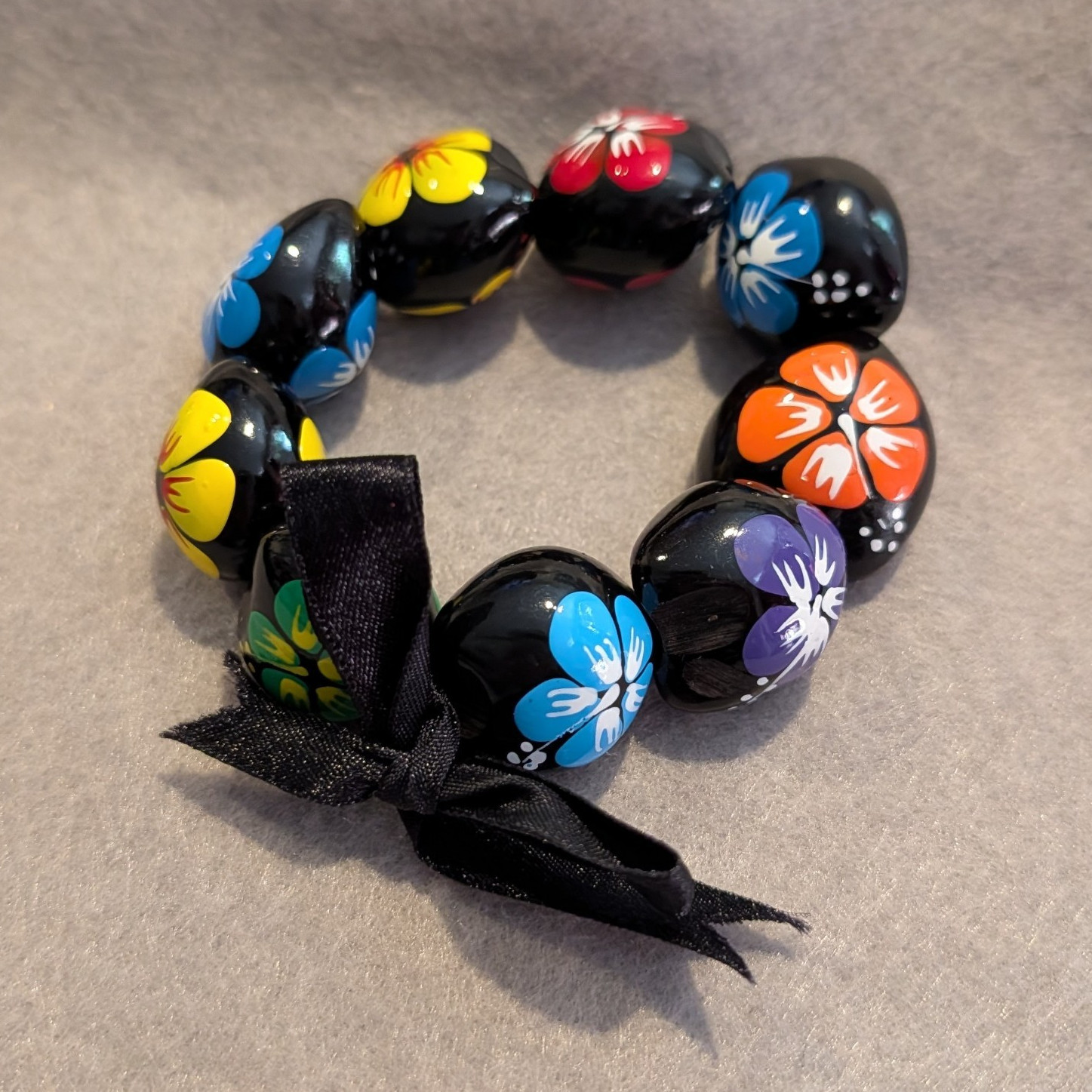 Multicolor Painted Flower Bead Stretch Bracelet Plastic Beaded Ribbon Bow gallery
