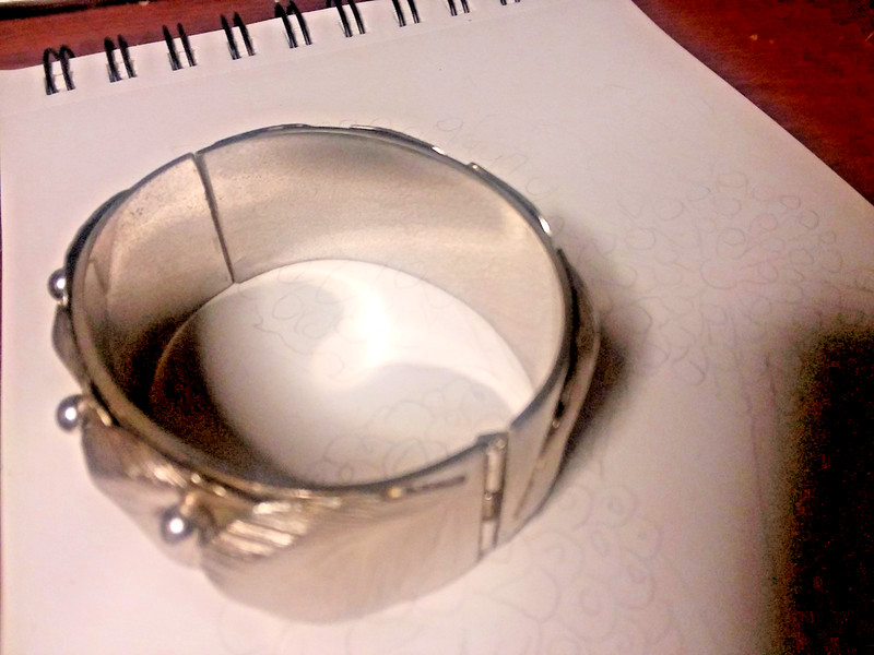 Whiting & Davis Hinged Silver Tone Leaf Bracelet 01-01-2026 gallery