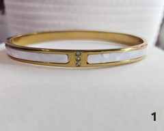 18K Gold Plated Mother Of Pearl Crystal Accents Bangle Bracelet stainless steel