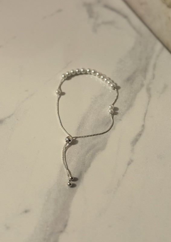 Silver Beaded Adjustable Bolo Bracelet with White Round Imitation Pearl gallery