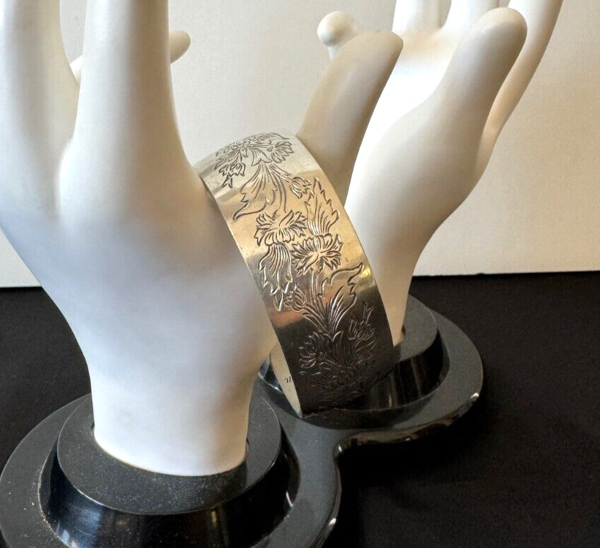 Kirk Stieff Chrysanthemum Heavyweight Pewter Cuff Bracelet Etched Flower 900-11 gallery