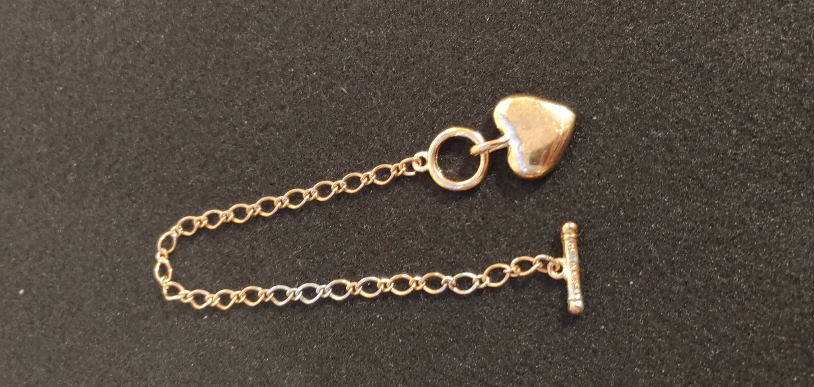 VINTAGE - STAMPED ( Made in Korea ) Gold Tone With Heart Pendant Bracelet gallery