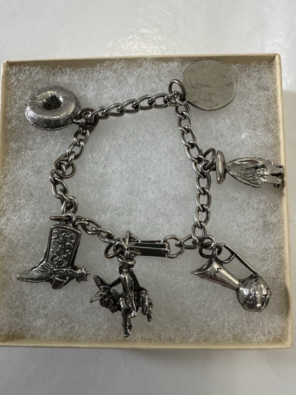 Silver Tone Western Dangle Charm Cable Chain Bracelet Lobster Clasp 7 in gallery