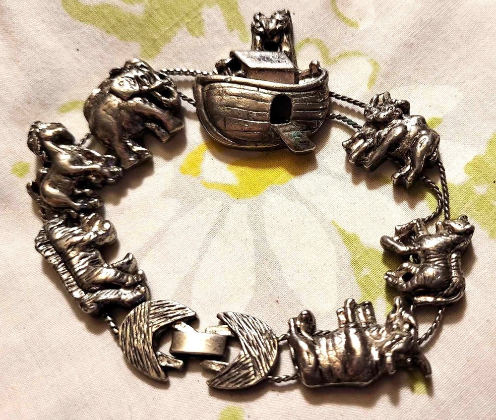 Vintage Noahs Ark charm bracelet silver tone