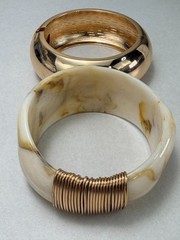 ZARA Cream Resin Bangle Bracelet Gold Wire Accent Statement Modern NWOT