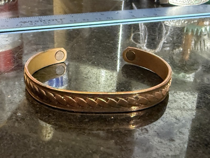 Lot Of 4 VTG Copper Bracelets 2 Sabona Magnetic 2 Unknown Made In USA 6” - 7” gallery