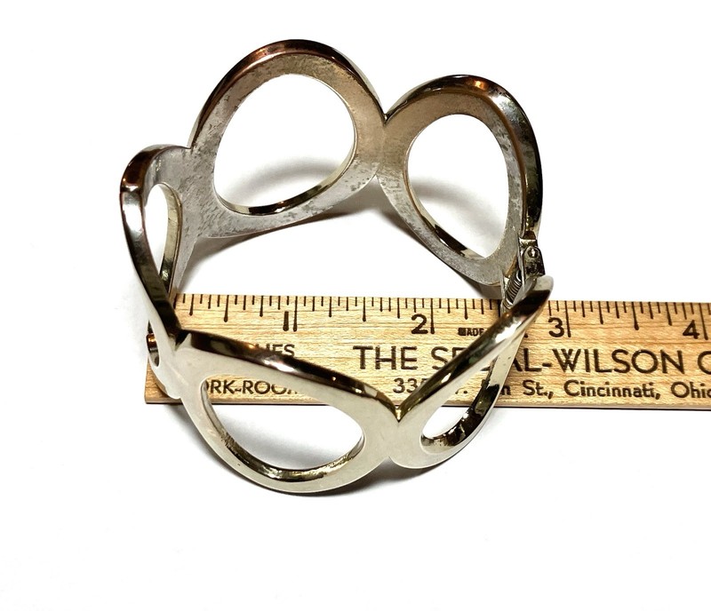 Wide Silver Tone Oval Ring Clamper Hinged Bangle Bracelet gallery