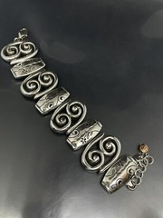 BRIGHTON PABLO’S PASSION WIDE SILVERTONE LINK BRACELET Floral Swirl 7.75”