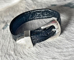 Western Womens Bracelet 9 1/2 x 1/2 in Leather Belted Cowboy Swirl USA Black