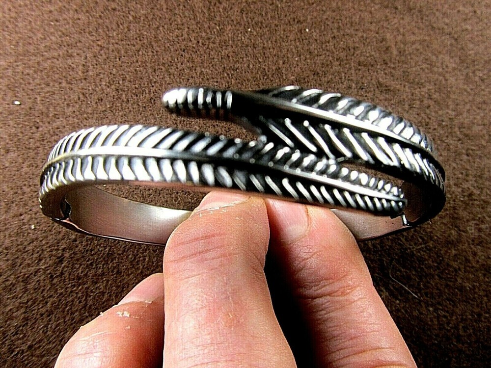 Leaves Bracelet Stainless Steel Locking Silver Plant Motif Jewelry
