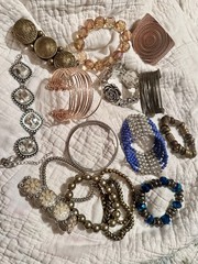 Assorted Multicolor Stackable Fashion Bracelets & Beaded Cuff Bangle. 16 pc