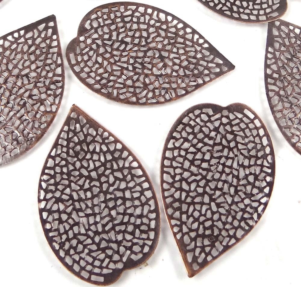 20 Antiqued Copper Filigree Leaf Focal Pendant 37x25mm
