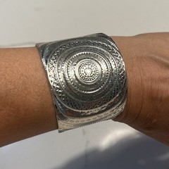 Adjustable Silver-Tone Metal Wide Cuff Bracelet with Etched Circular Pattern