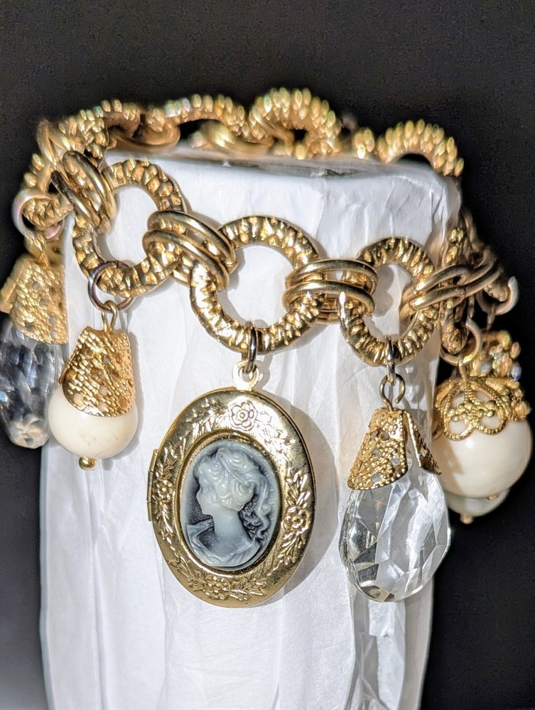 Charm Locket Bracelet 9”